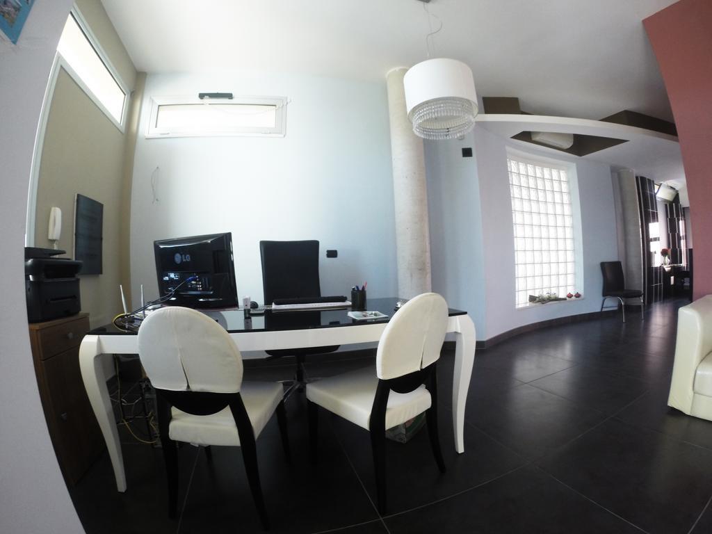 B&B Via Gallipoli Алеціо Екстер'єр фото