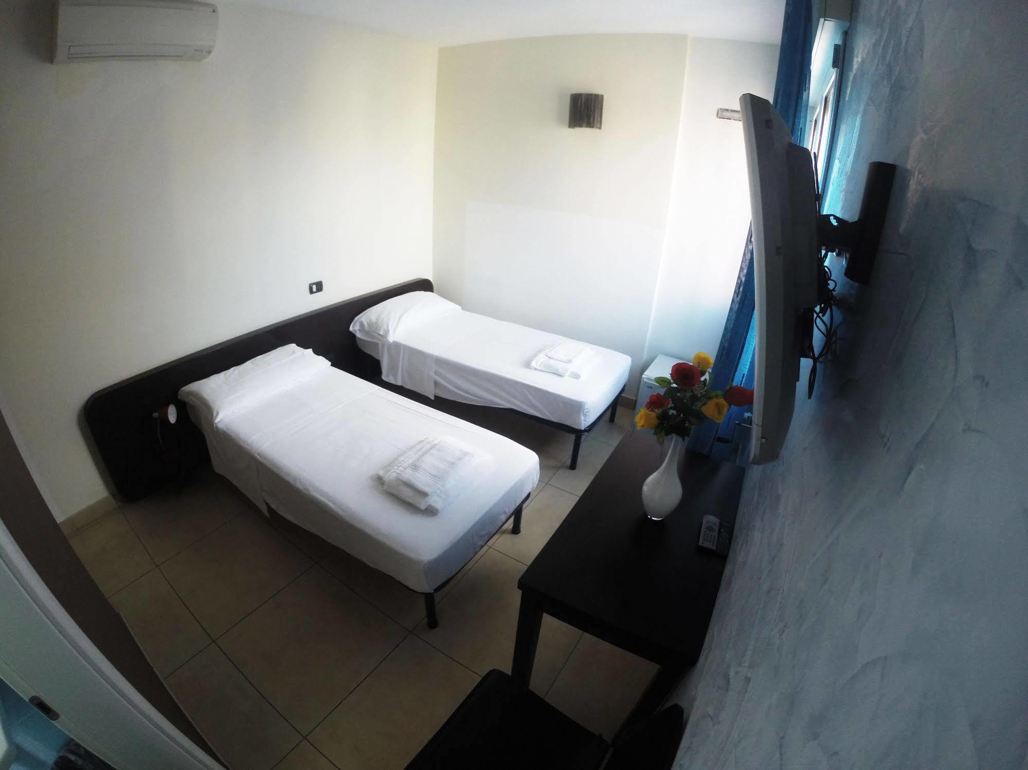 B&B Via Gallipoli Алеціо Екстер'єр фото